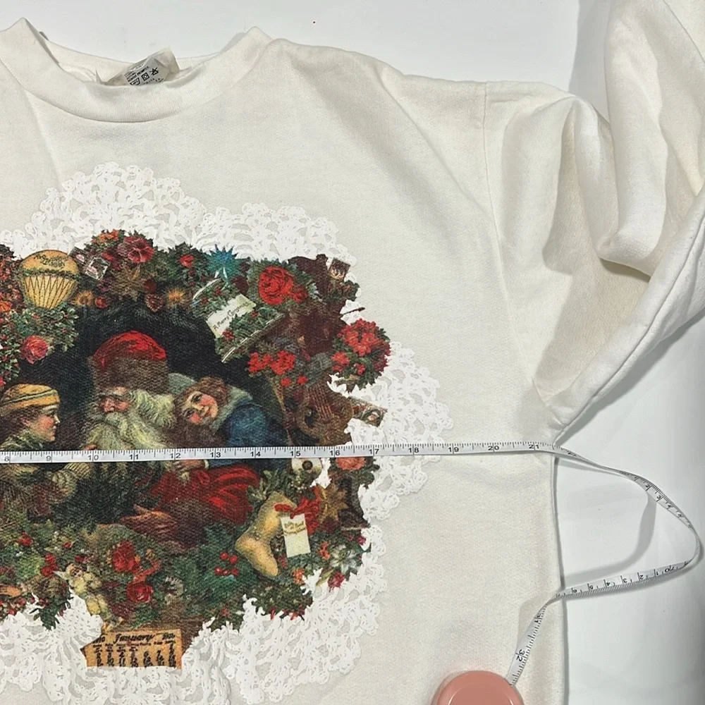 Victoria Joys - l white Santa sweater, screen‎ print, vintage